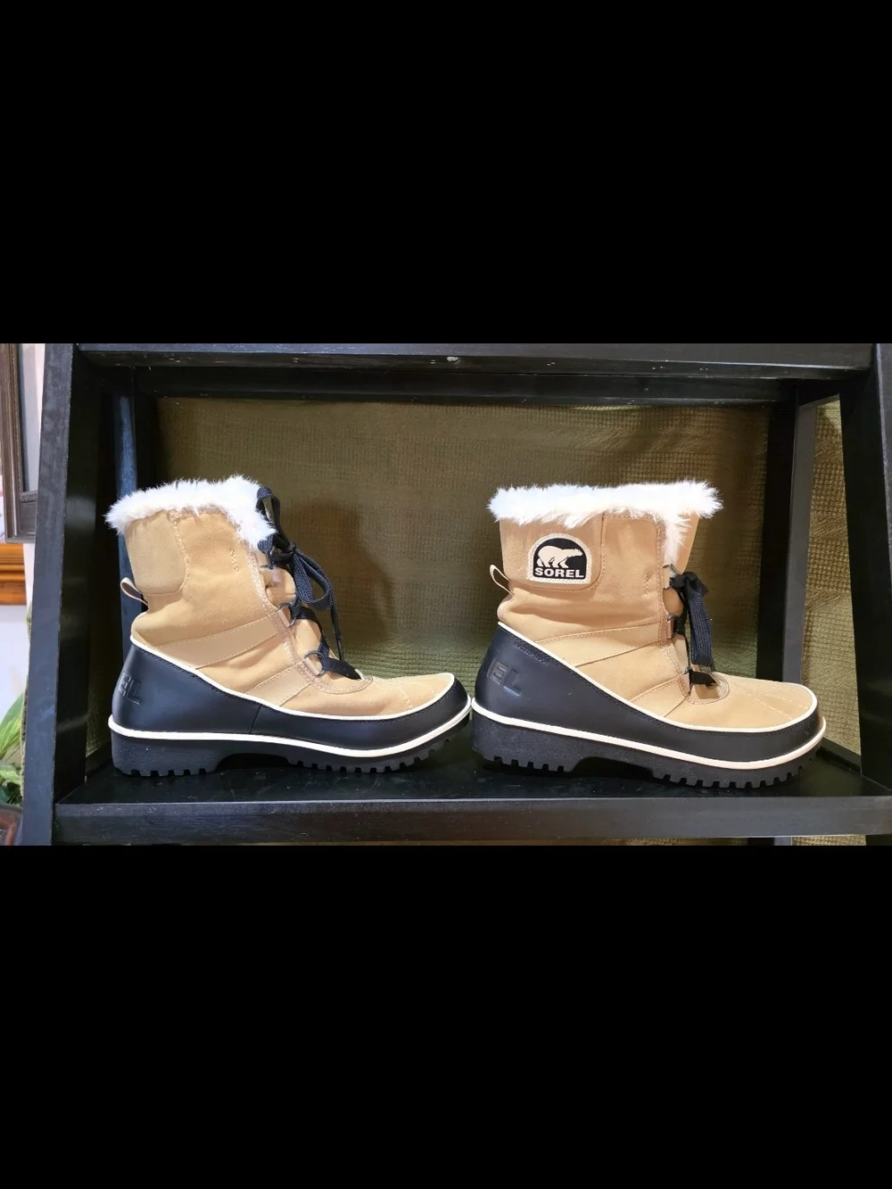 Sorel Tan & Black Lace-Up Winter Boots with Faux Fur Cuff